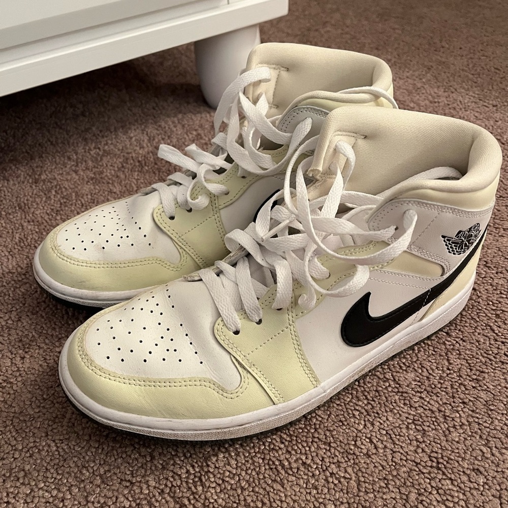 Nike Air Jordan 1 Mids